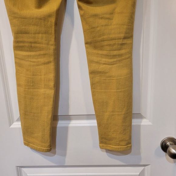 **SOLD **Universal Thread Women's Mustard Yellow Cotton/Spandex Jeans - Picture 11 of 11